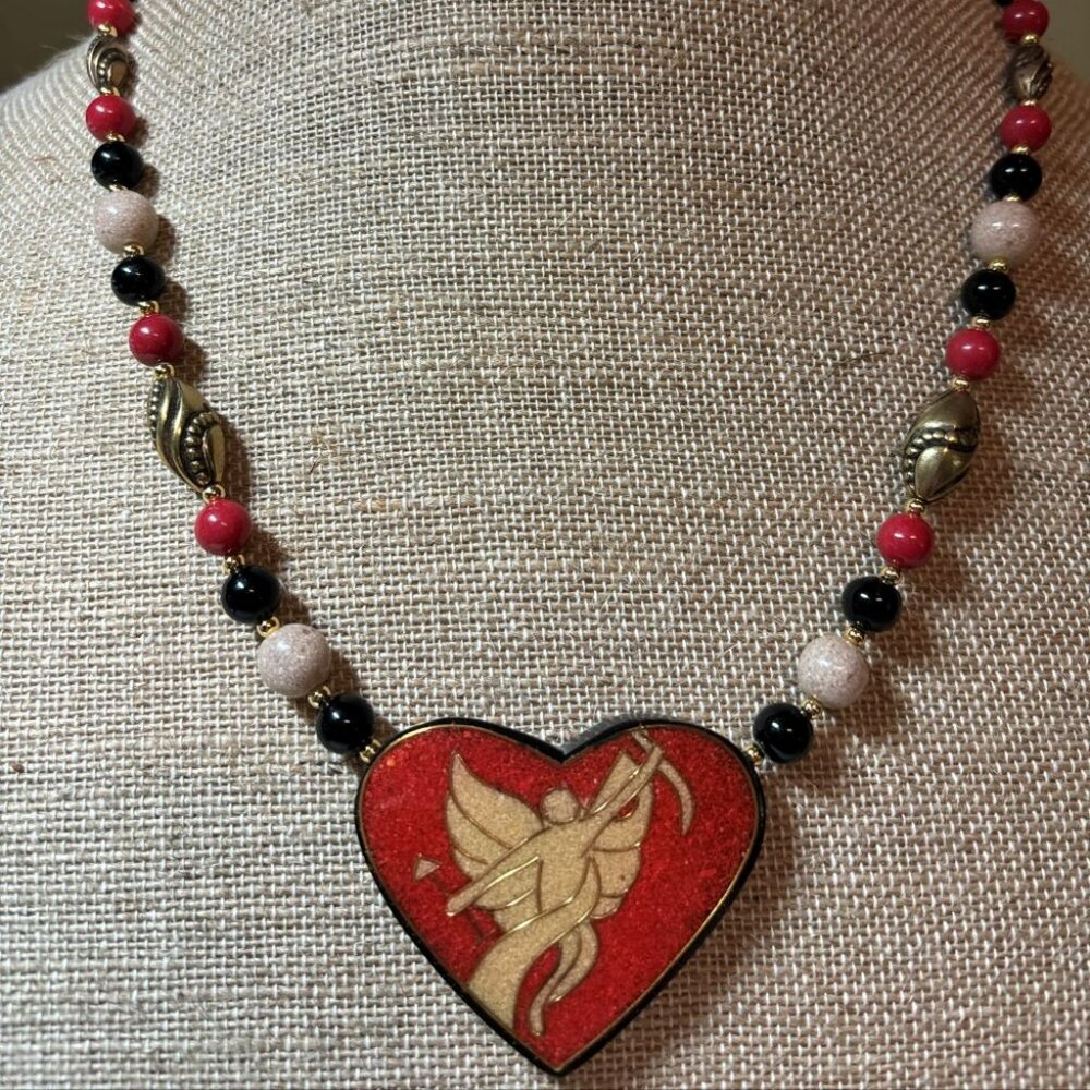 Reversible 20” Black Cream Red Beads with Goldtone Large Inlaid Resin Pendant